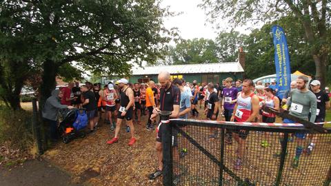 2019 race, photo 1 of 19